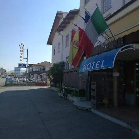 Hotel Fausto Manta
