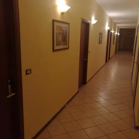Fausto Hotel Manta