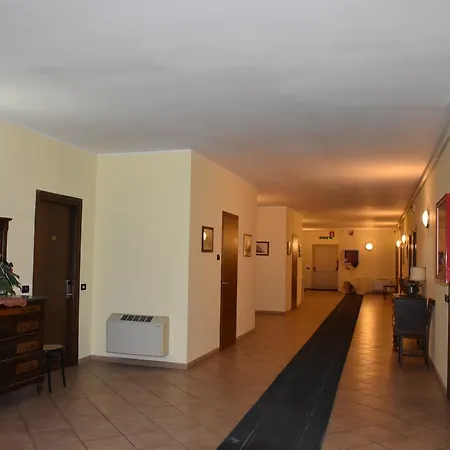 Fausto Hotel Manta