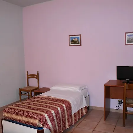 Fausto Hotel